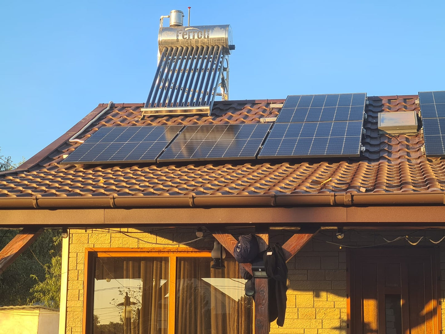 Sistem fotovoltaic On-Grid 6.56kW la cheie